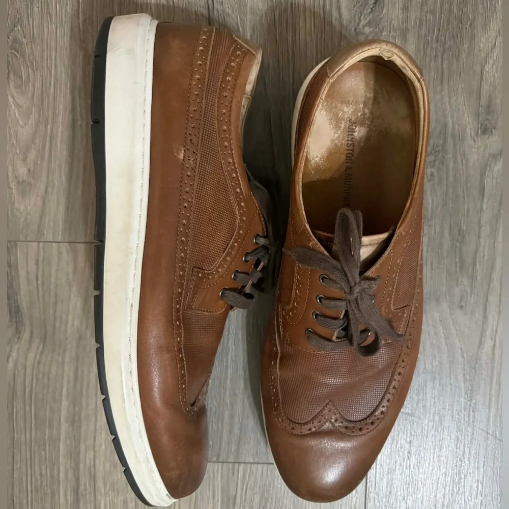 Johnston & Murphy Brown Wingtip Derby Lace-Up Shoes